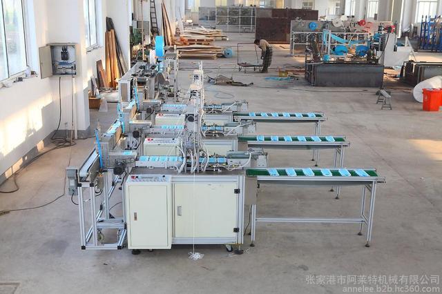 口罩机械化生产过程大揭秘，原来是这样做出来