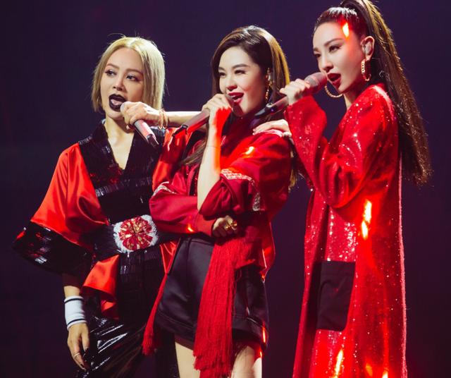 《浪姐》郁可唯跳舞，失去十级精修待遇后，这