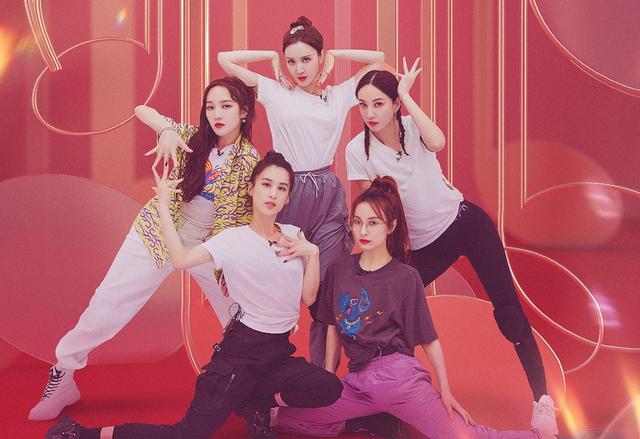 《姐姐》轻松拿下综艺多项成绩冠军，人气排行多位上榜破亿人讨论