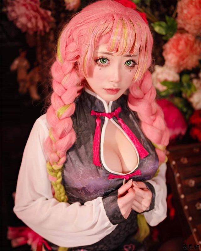 奶香味十足，新加坡腿精coser美女Kiyo晒得一手好胸！