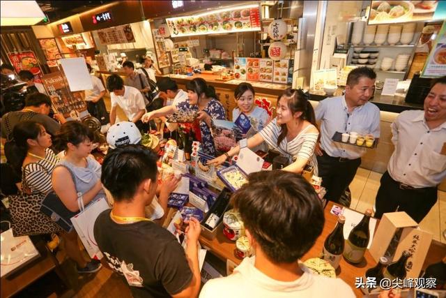 被美债掏空的日本，无上限印钱豪赌，盼中国“