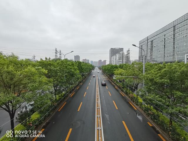 年轻人的手机应该什么样？华为nova7 SE给出了自己的答案