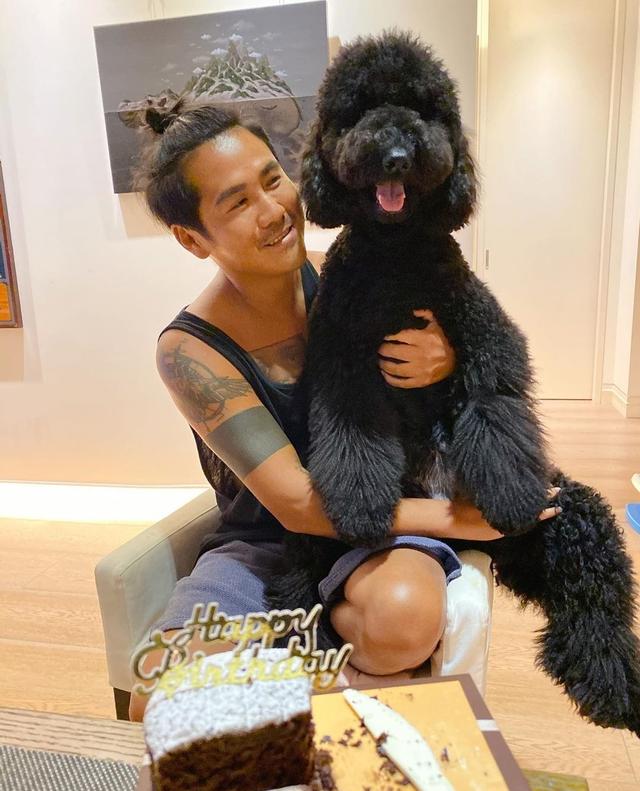 曹格41岁生日，一双儿女献吻温馨有爱，Joe和Grace染金发潮范十足