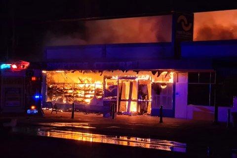 听信“中国纸箱有病毒”，澳大利亚老板竟一把火烧掉自家超市