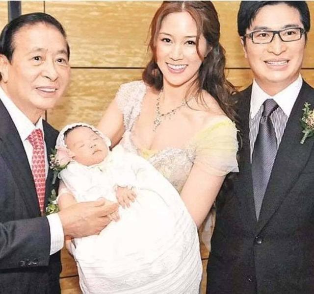 只为嫁入豪门，从小不做家务，接受最好教育，当模特赚足眼球！