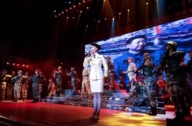 最美女兵退伍一年半，每天想着要出操，军营习