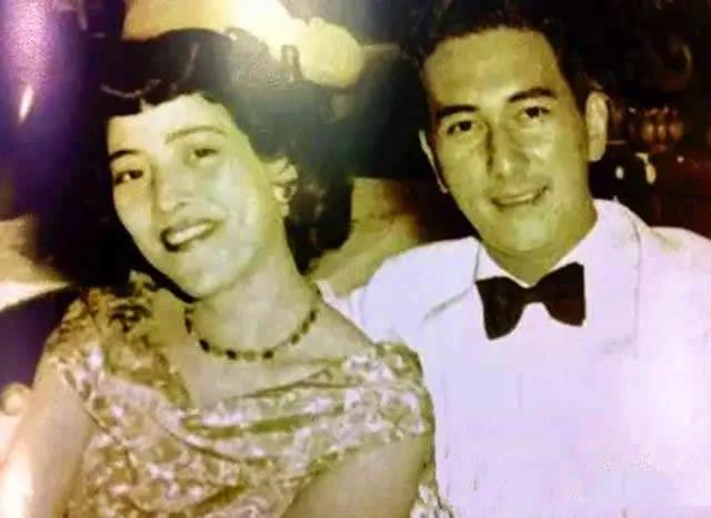 黑帮、赌王、美女、5000亿，一个犹太“渣男”留