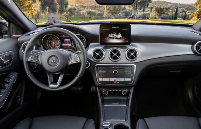 奔驰扛不住了，这款SUV从26万跌至18万，买宝马不如选它香