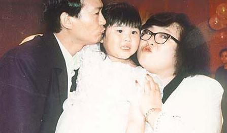 2008年，邓光荣在肥肥葬礼怒斥郑少秋，向华强都让他三分，啥来头