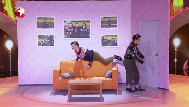 搞笑三人小品五分钟
