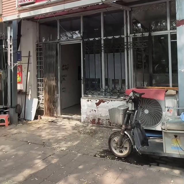 附近哪里有餐饮店转让
