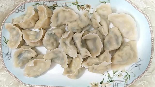 韭菜鸡蛋虾馅饺子