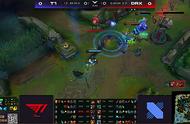 LOL：Faker卡牌致命永霜眩晕双C，T13-1淘汰DRX