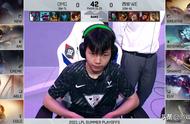 LOL：季后赛首局OMG决策失误养出无解肥薇恩，WE轻松先下一城