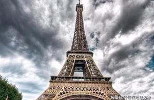 Iron tower of Er of French dust humble and Japanes