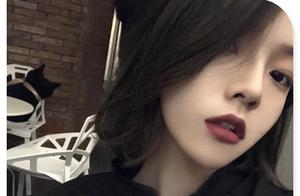 The sea of faces is boundless and indistinct, encounter not easy, encountered, cherish please