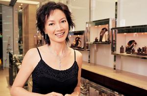 She ever was pay a debt in kind or by labour of th