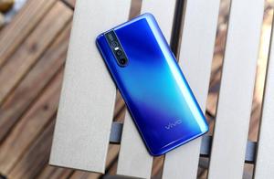 Vivo X27 takes a picture unbeknownly play a way, s