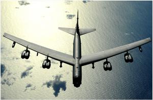 Nucleus aircraft carrier and strategic bomber disp