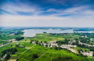 Jiangsu Nanjing: Boat is patted 