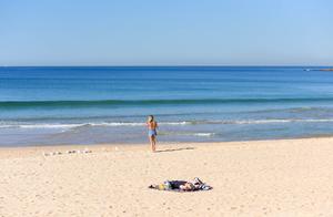 China has the gold coast with a global top height 