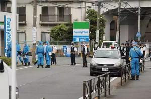 Japanese man holds a knife to chop pupil in the street, why does violent incident always emerge in e