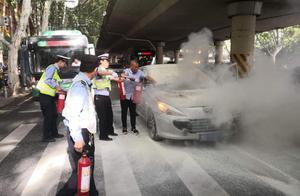 Zhengzhou policeman deals with successfully incide