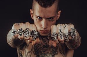 Shareholder anger! Female Dong Bi of 4 million yea