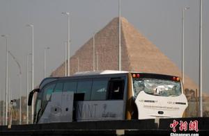 The diplomatic mission in explosive record produci