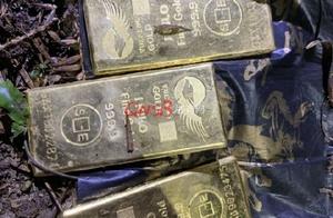 The policeman is by the side of cemetery gouge 3 k