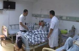 One man takes Nanning the late food is ineffable be connected to chop 4 knives, the person that thro