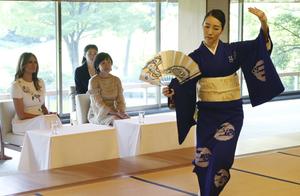 Telangpu visits every beautiful day " first-lady 