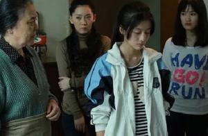 Minor enters red light, doesn't the photograph have an exposure lawful really?