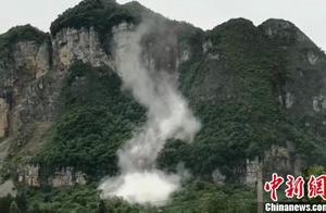 Village of new dragon of Guizhou gold sanded county produces affection of danger of hill body collap