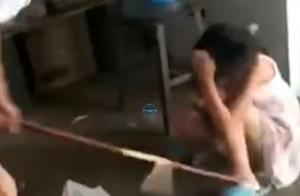 One man force beats up Jiangsu one's own children