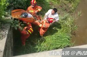 The man rushs carelessly by motorcycle badly-wound