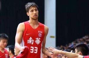 Leave CBA? Pursue a dream not easy, "Hong Kong De