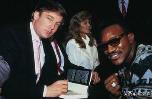 To everybody small business points to a road: With