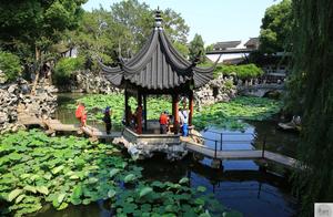 Suzhou one of 4 names garden " lion forest " , i