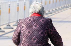 "The person passes 60, 6 do not think " , what i