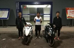 Police of hill of a round flat piece of jade with 