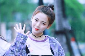 Yang Chao jumps over ancient costume to grow so such, small dragon female modelling is a bit beautif