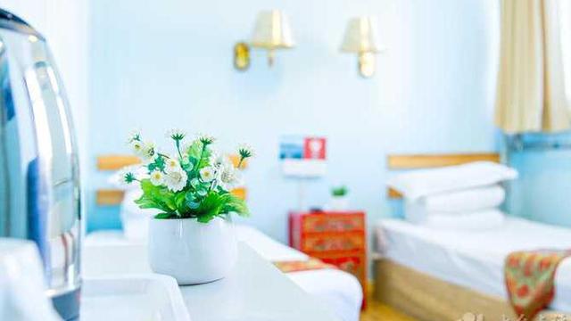 請朋友們介紹一個在北京工人體育場附近的賓館房價200元左右