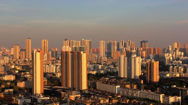 房價居高不下存在的原因是什么