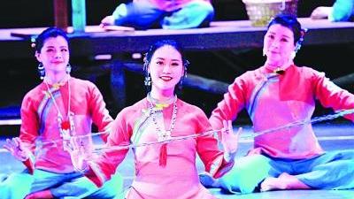 作为当代青年应该怎样对待中国传统文化