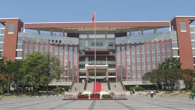 暨南大学的财务管理在哪个校区是在广州本部还是华文学院