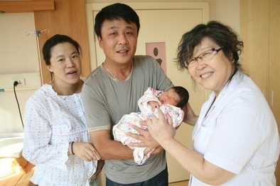 2010年9月23日,王楠与与房地产大亨郭斌的儿子降生,取名郭麒.