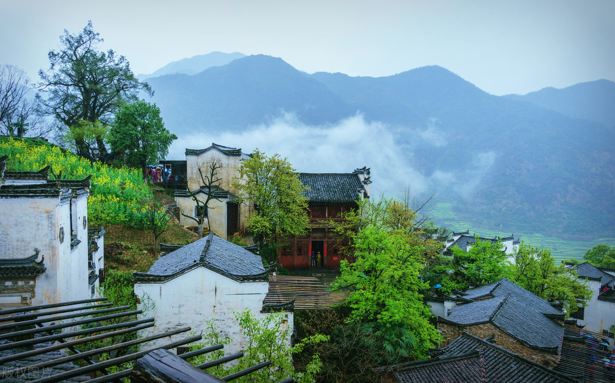 山水夕阳炊烟人家谁为我摇落一树繁花