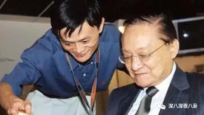 69岁再当爹，老牌海王这次收了个“娘道课代表”？