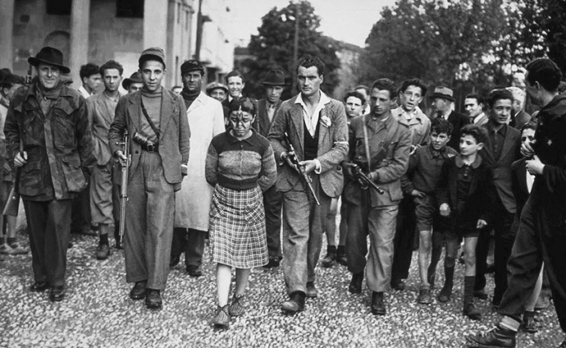 法国男人战场上不行，欺负自家女人花样百出